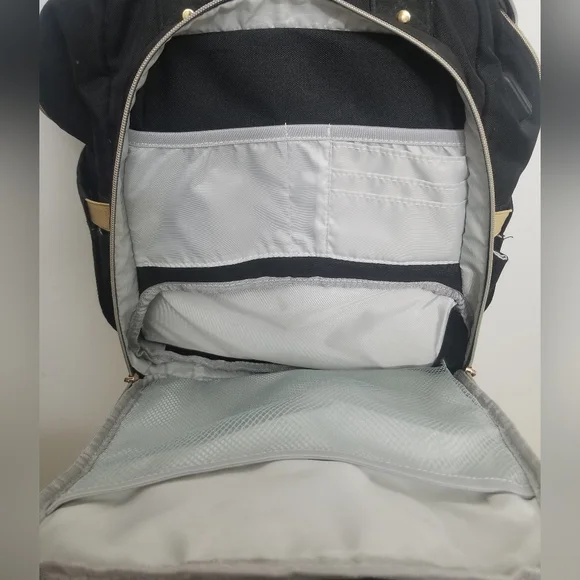 VGUC intricate laptop-friendly backpack w matching lunchbag - Picture 7 of 13